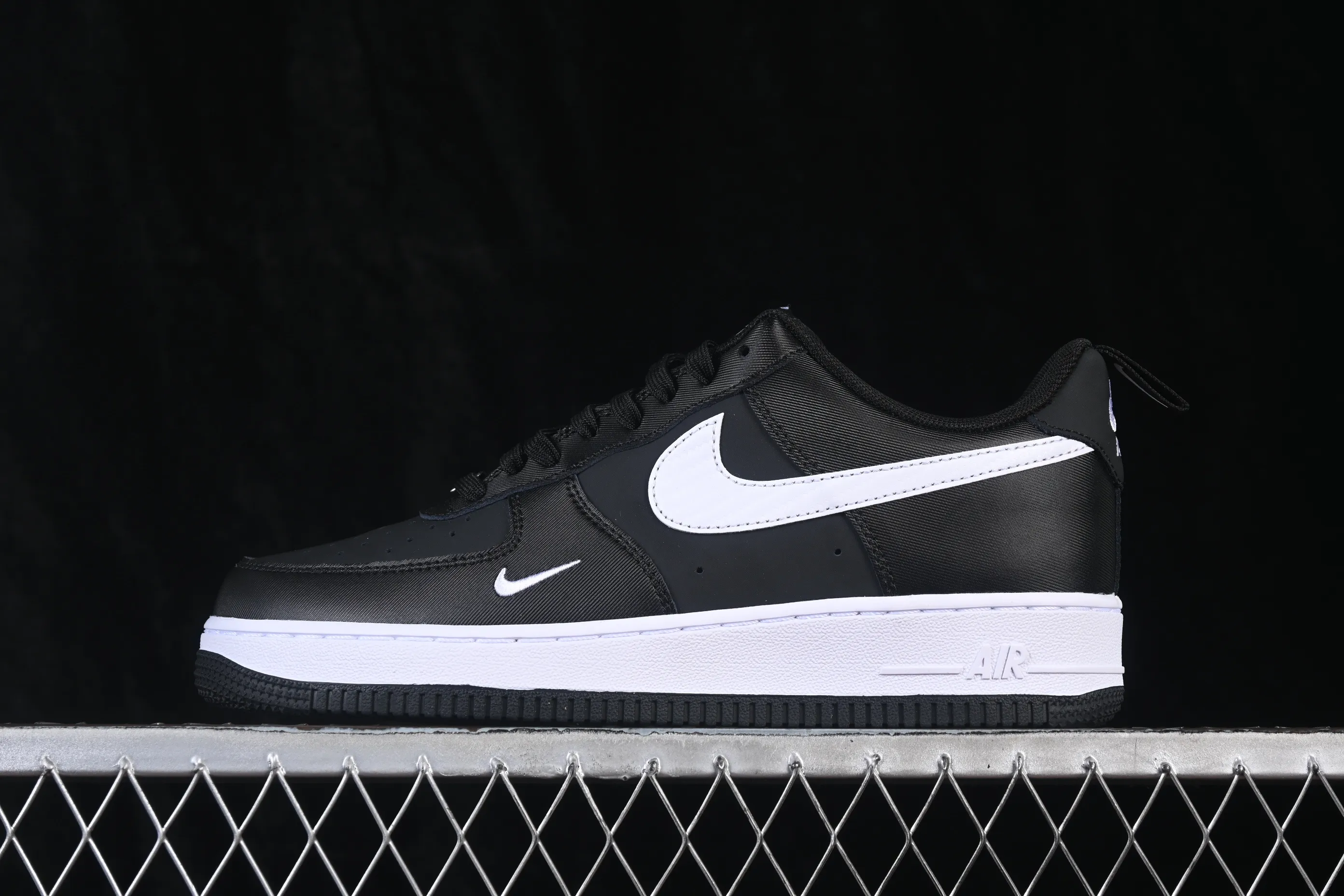 All categories Nk Air Force 1 Air Force series Nk Air Force 1 Low Air Force low-top Nike Air Force 1'07 Low Air Force 1 low-top casual sneakers IR5599-001